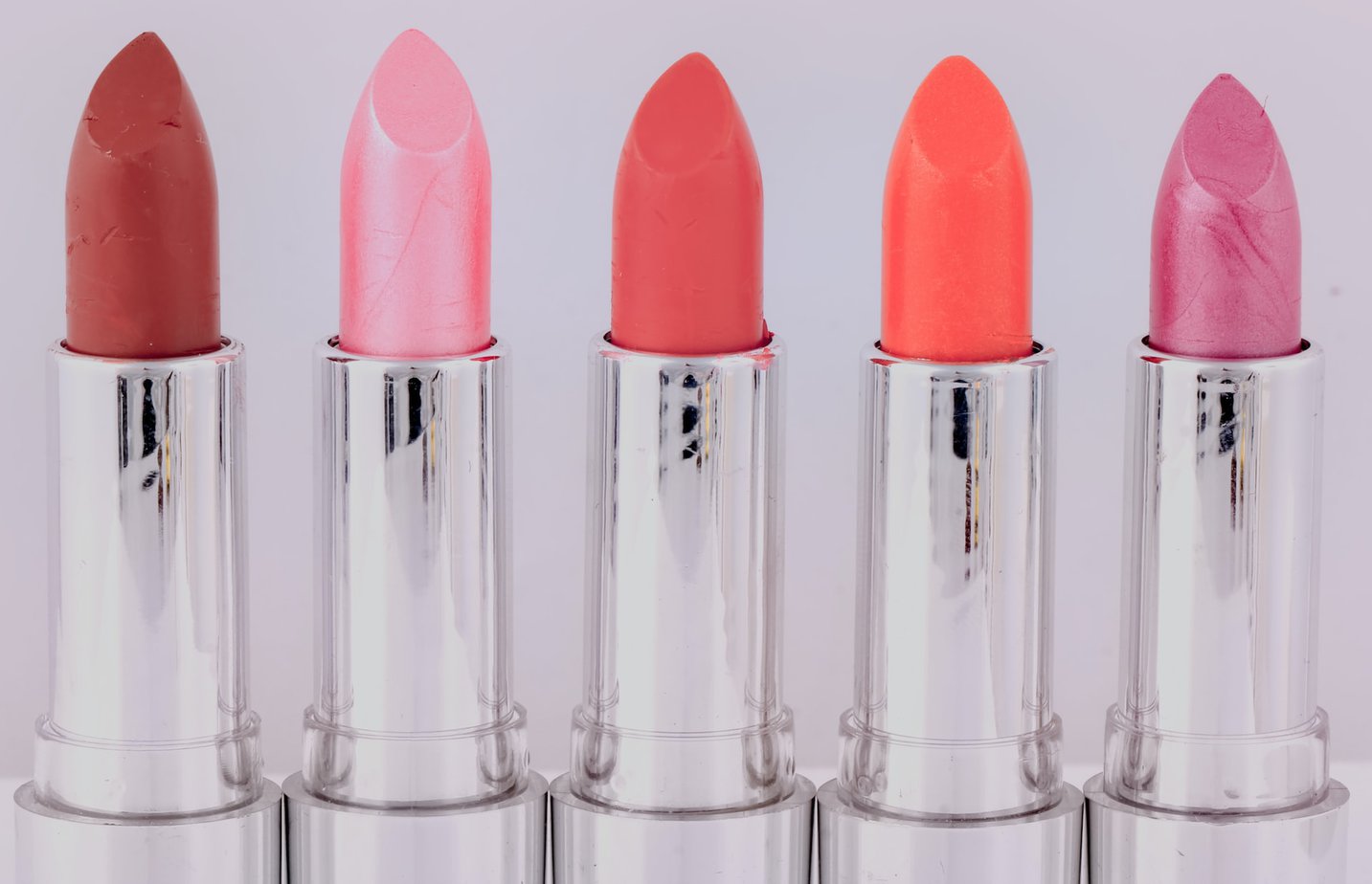 Lipstick shades that go great with tanned skin!